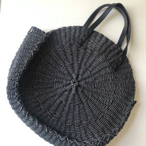 Raffia woven bag